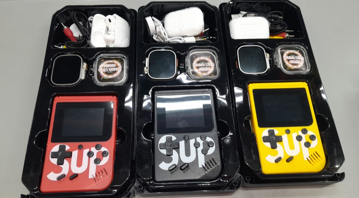 Combon NAVIDAD x3 SMART RELOJ, CONSOLA CON 400 JUEGOS Y AUDIFONOS BLUETOOTH